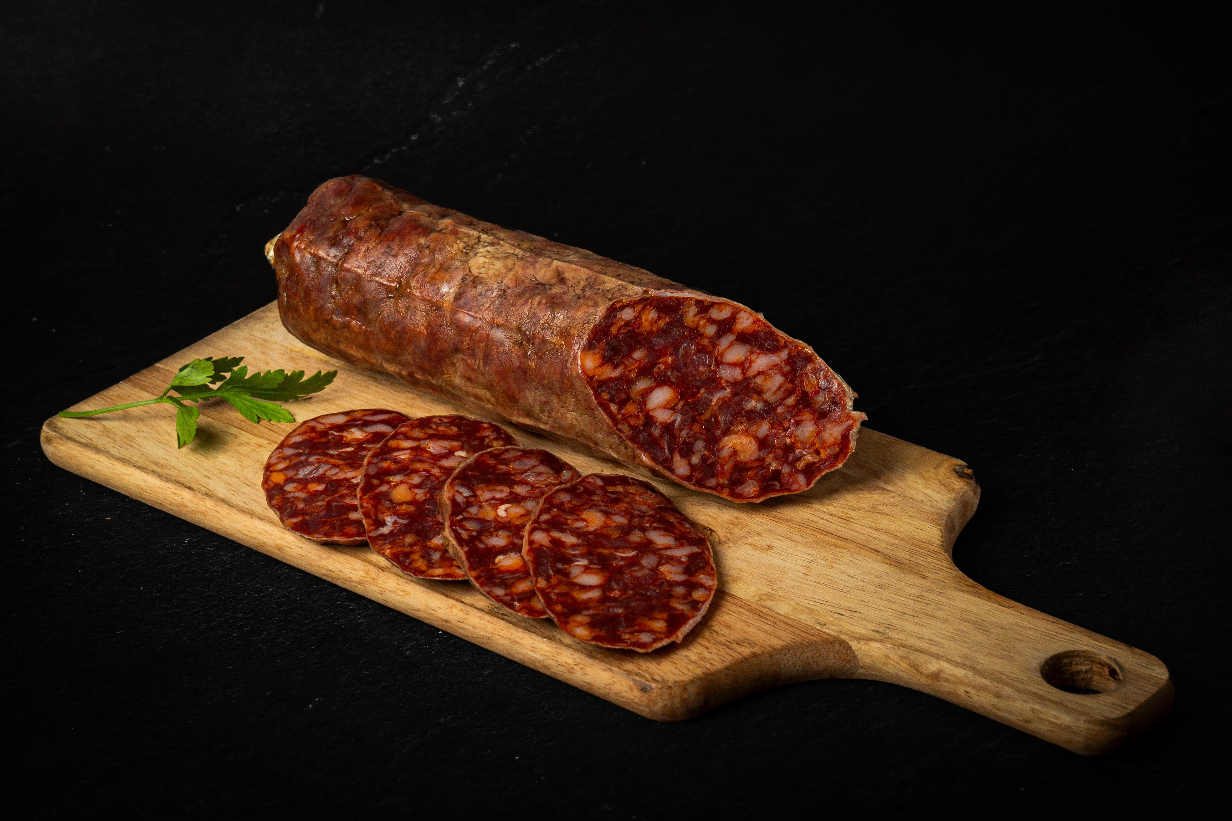 Chorizo ibérico listo para comer.