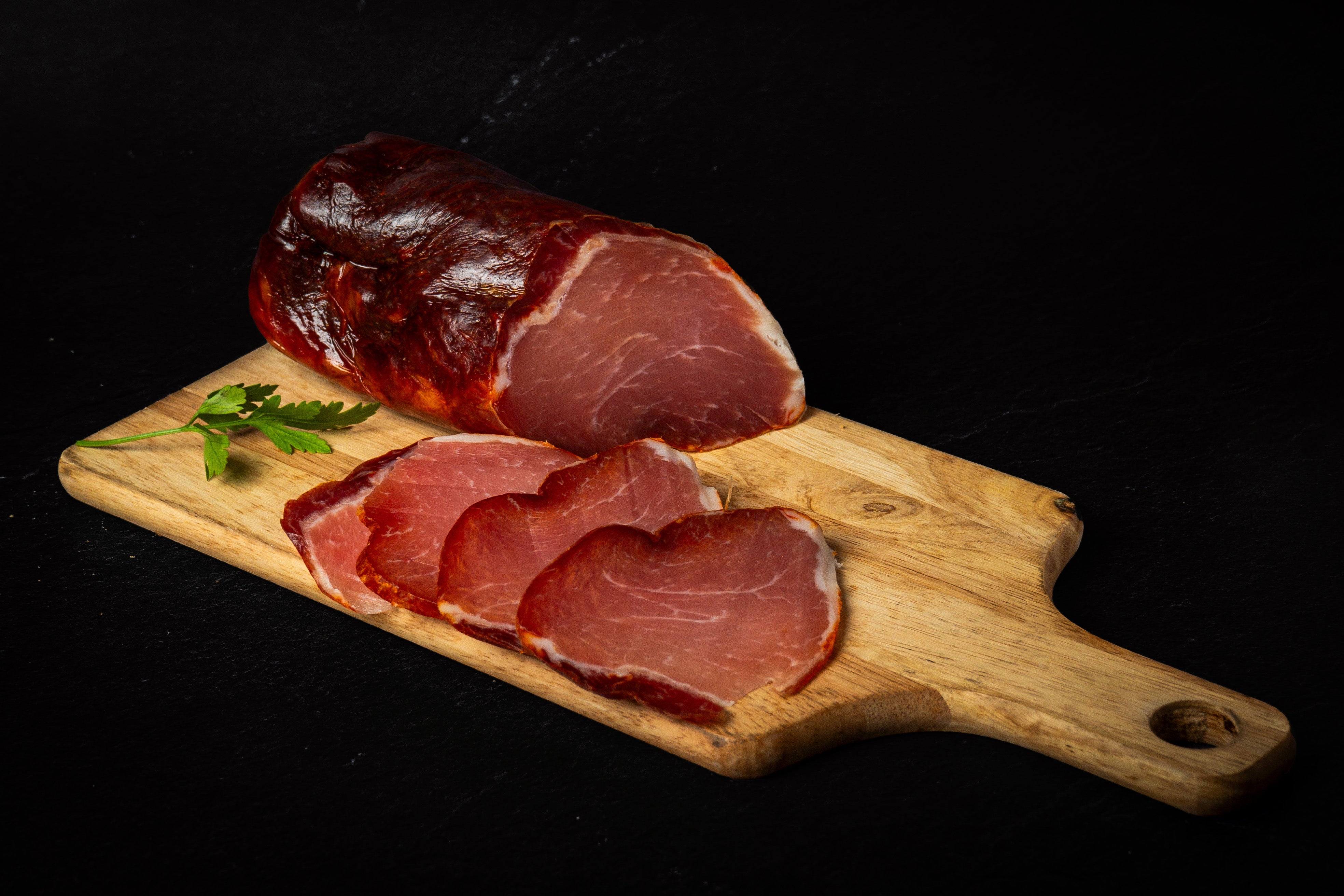 Lomo de cerdo embuchado listo para comer.