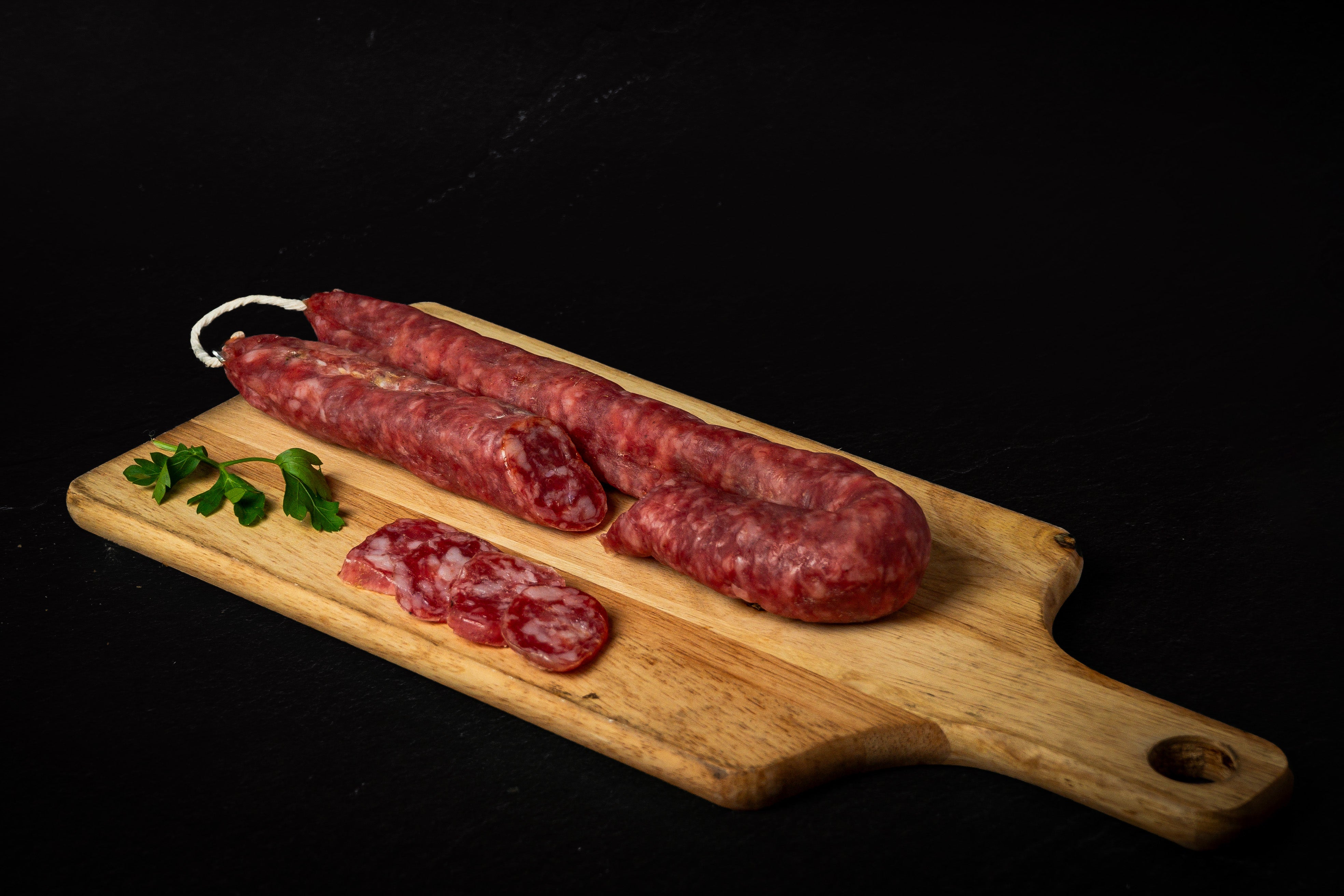 Longaniza de Aragón curada lista para comer.